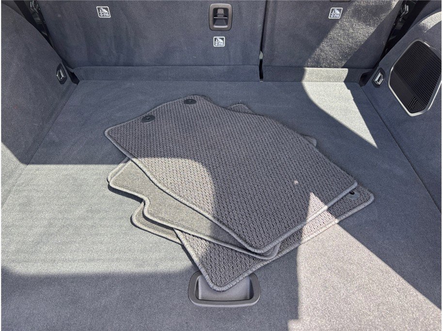 Used 2023 Jeep Grand Cherokee Overland image 54