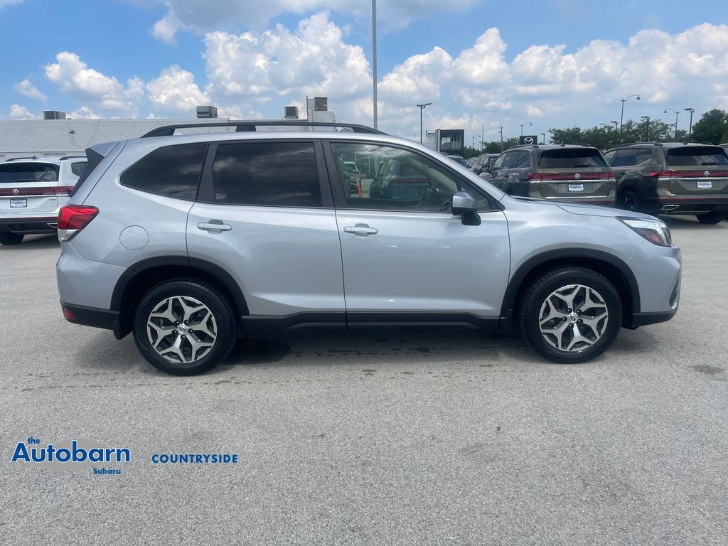 Used 2019 Subaru Forester Premium w/ All-Weather Package AWD/4WD image 6