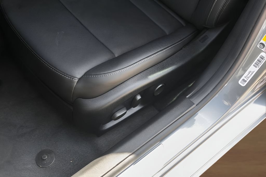 Certified 2023 Cadillac CT4 Premium Luxury RWD image 8
