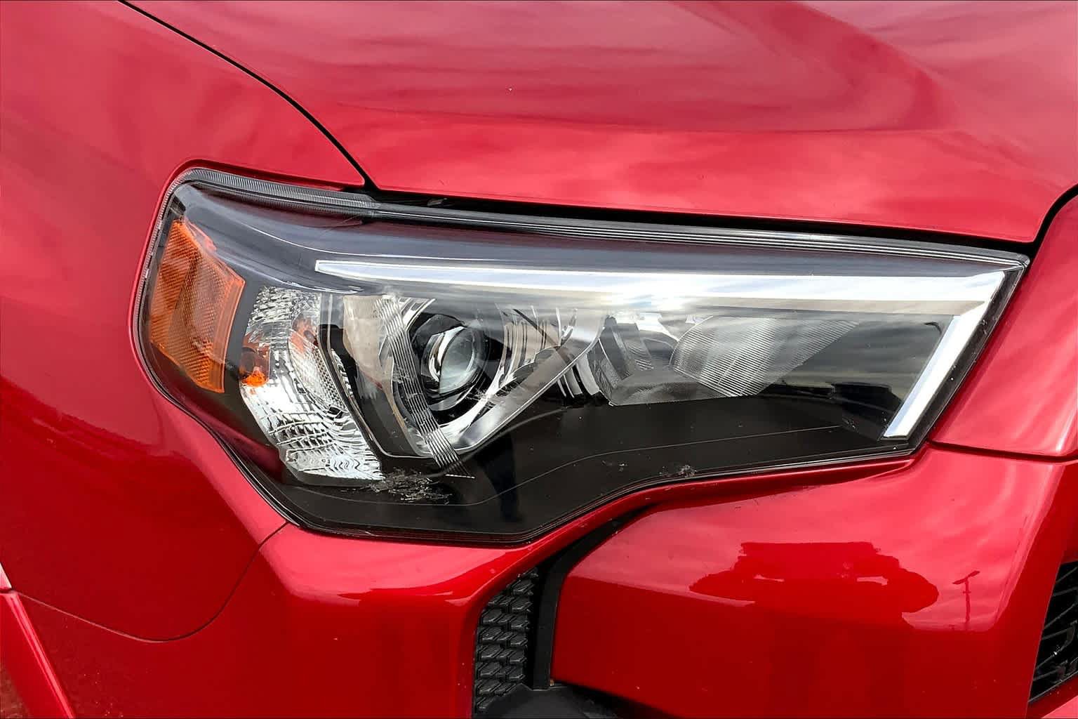 Certified 2021 Toyota 4Runner Venture w/ Moonroof Package AWD/4WD image 28