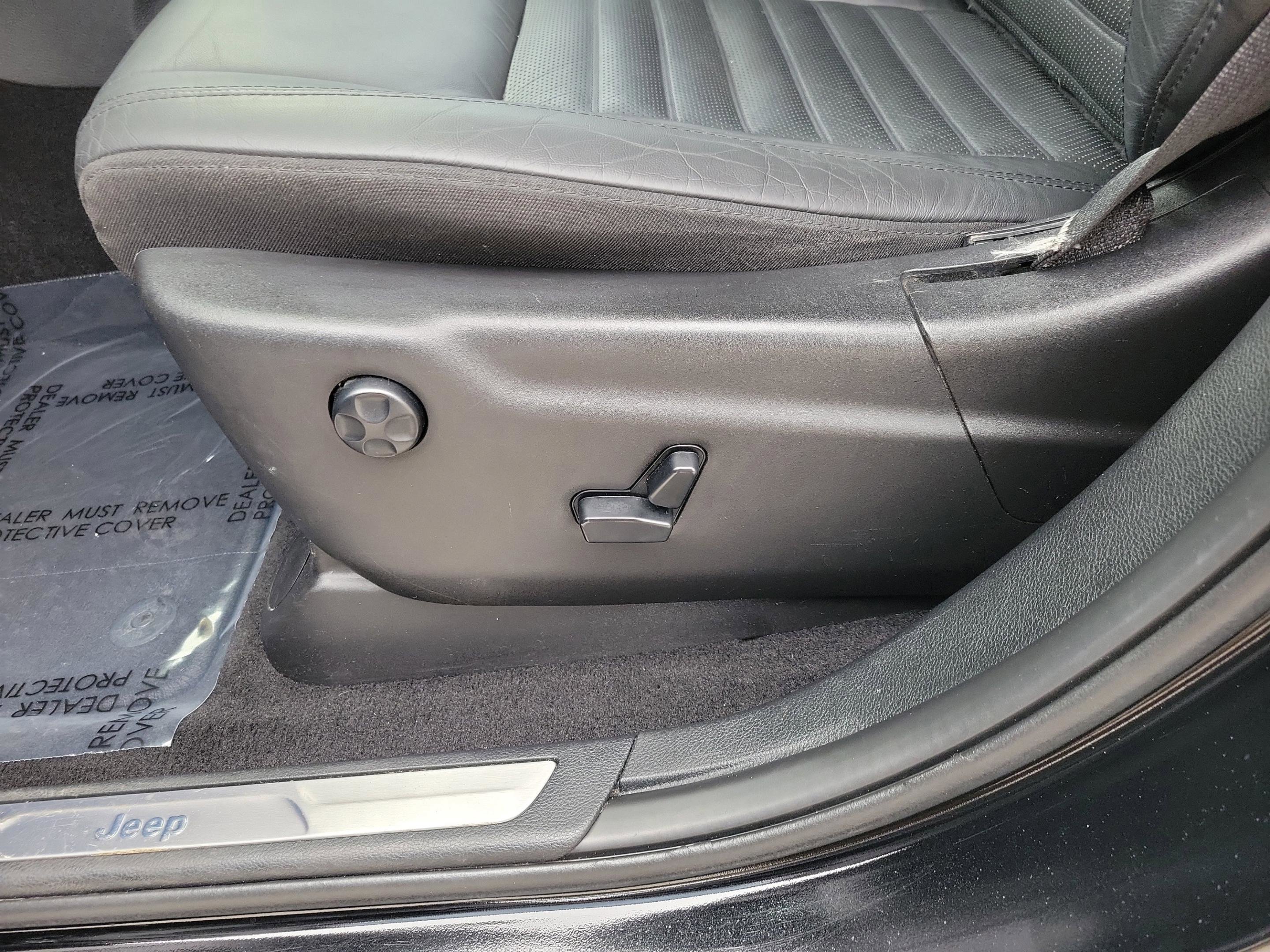 Used 2020 Jeep Grand Cherokee Limited X image 9