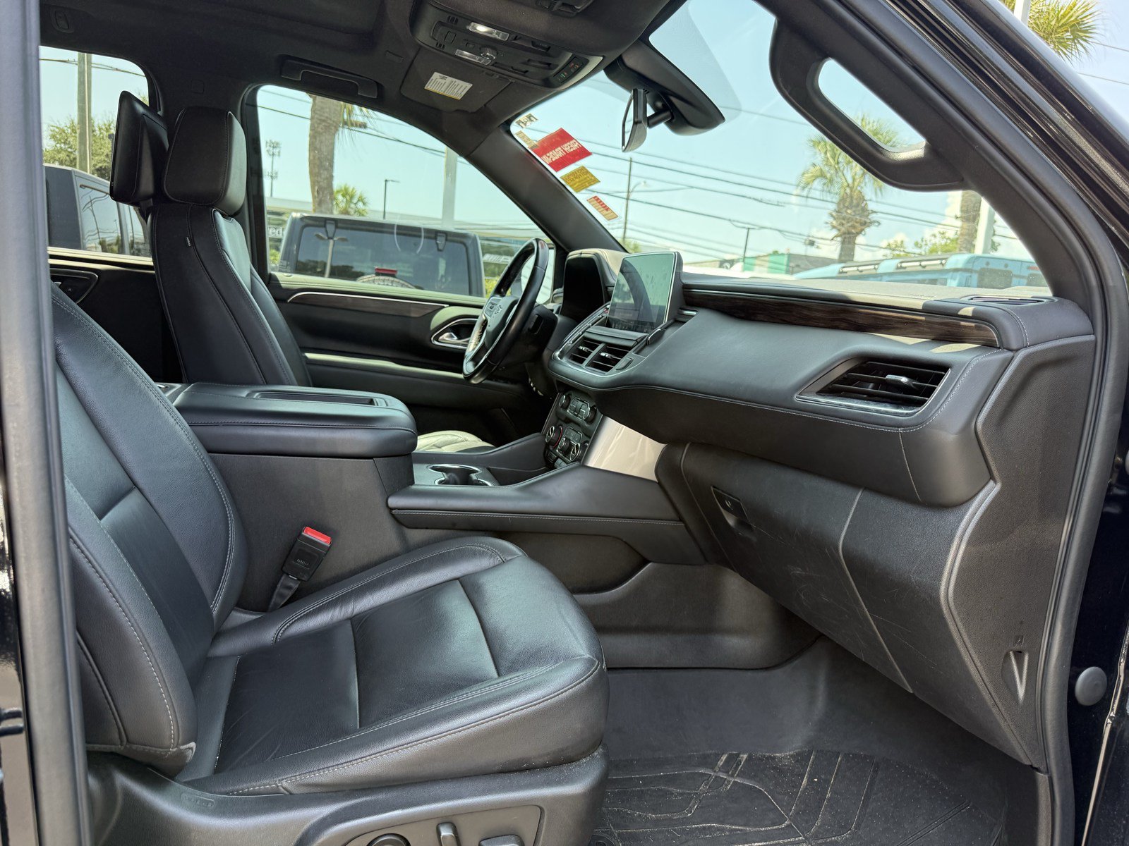 Used 2021 Chevrolet Suburban Z71 w/ Rear Media and Nav Package AWD/4WD image 34