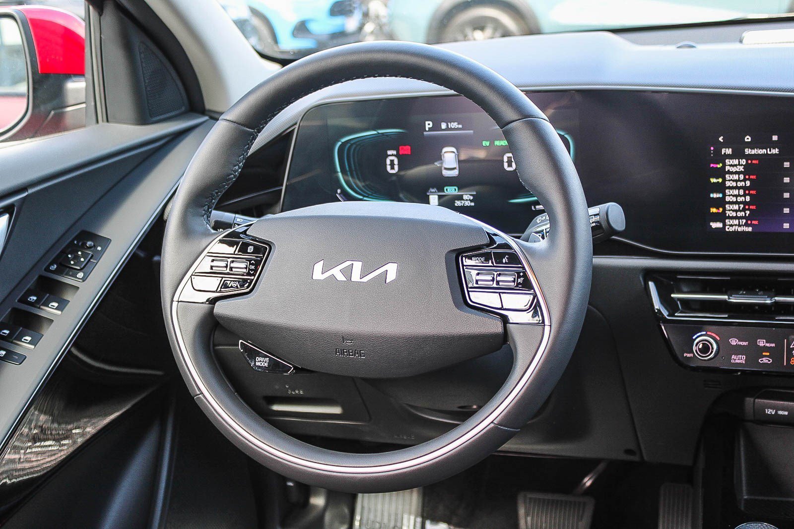 Used 2025 Kia Niro LX FWD image 17
