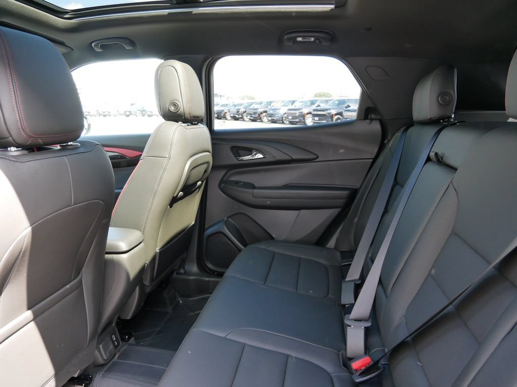 New 2026 Chevrolet TrailBlazer RS w/ Convenience Package AWD/4WD image 17