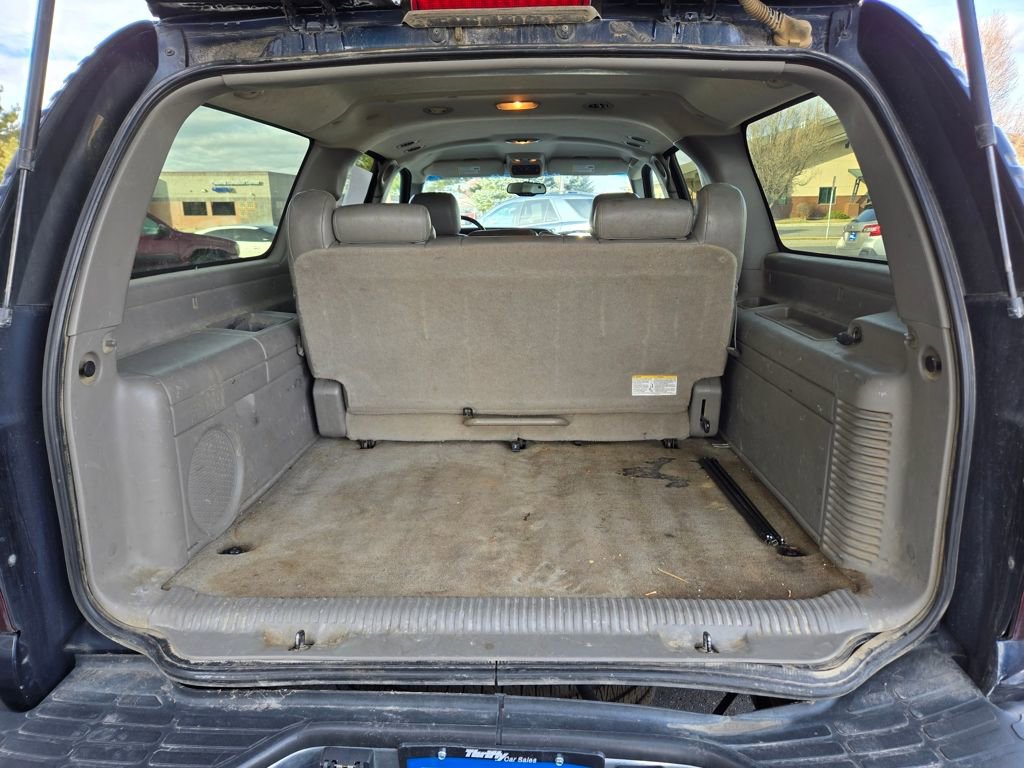 Used 2006 GMC Yukon XL SLT w/ SLT Preferred Equipment Group AWD/4WD image 5