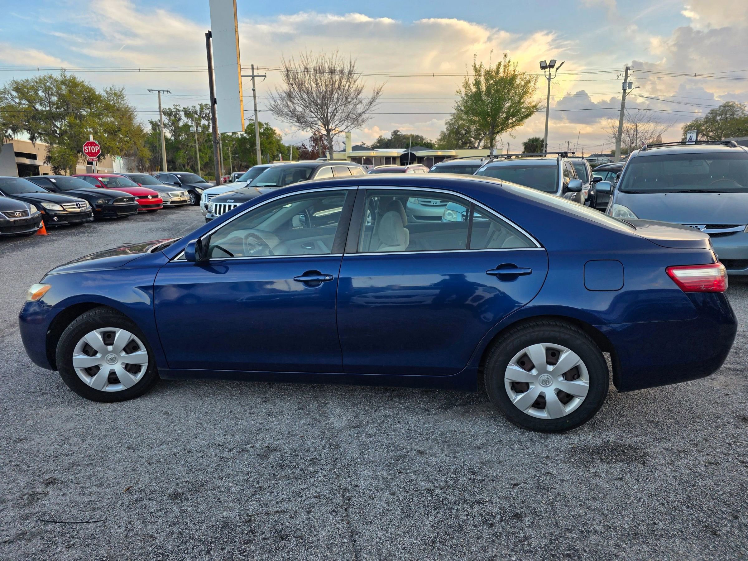 Used 2008 Toyota Camry LE image 4
