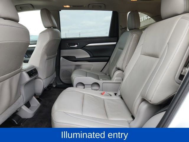 Used 2019 Toyota Highlander XLE image 14