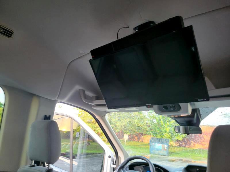 Used 2018 Ford Transit 350 XLT image 49