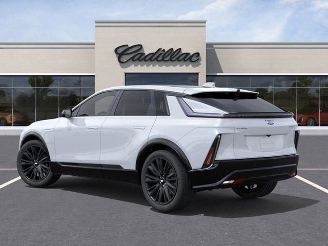New 2026 Cadillac Lyriq Signature Sport w/ LPO, ONYX Package AWD/4WD image 3