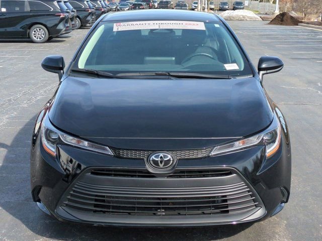 Certified 2025 Toyota Corolla LE image 4