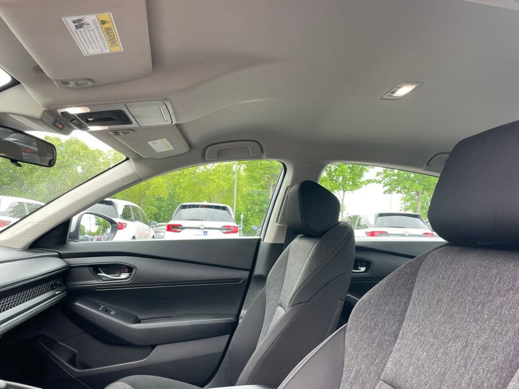 Certified 2025 Honda Accord LX image 28
