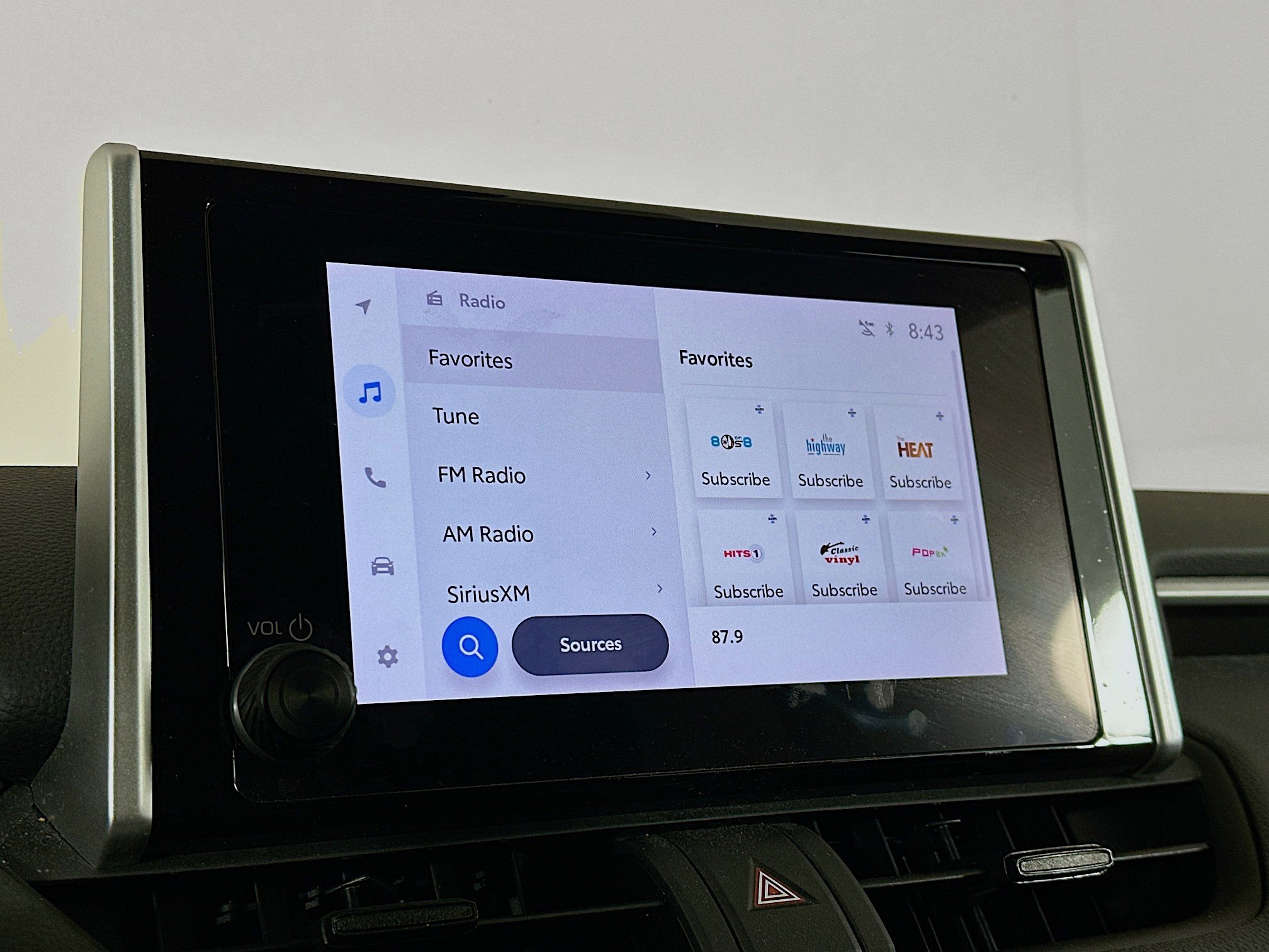 Used 2024 Toyota RAV4 XLE image 21