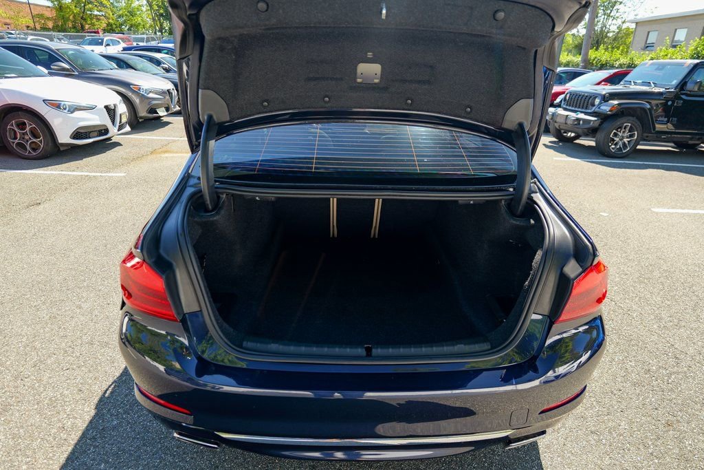 Used 2018 BMW 540i xDrive image 51