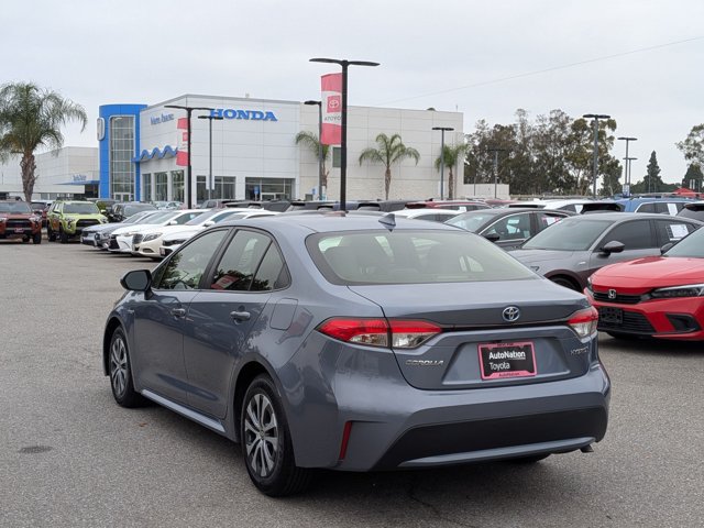 Certified 2021 Toyota Corolla LE w/ Carpet Mat Package (TMS) FWD image 8