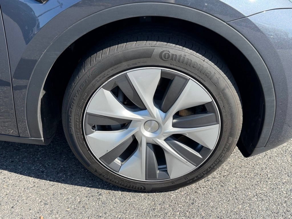 Used 2023 Tesla Model Y Long Range AWD/4WD image 15
