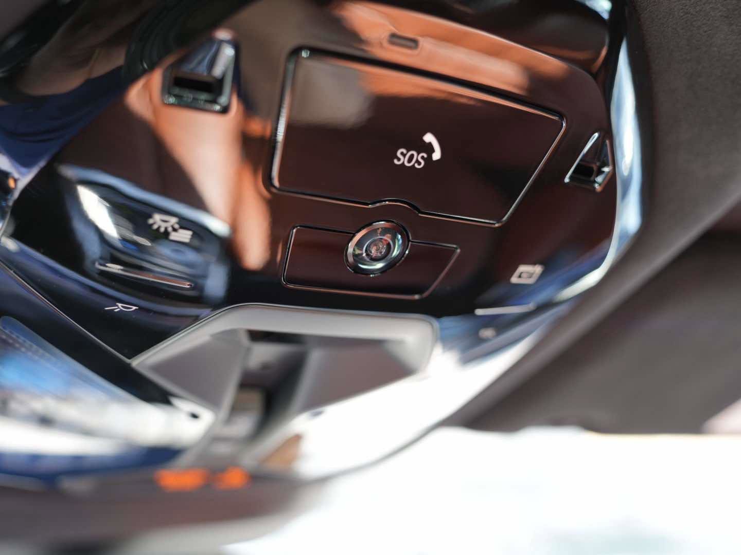 Used 2025 BMW i7 xDrive60 image 26