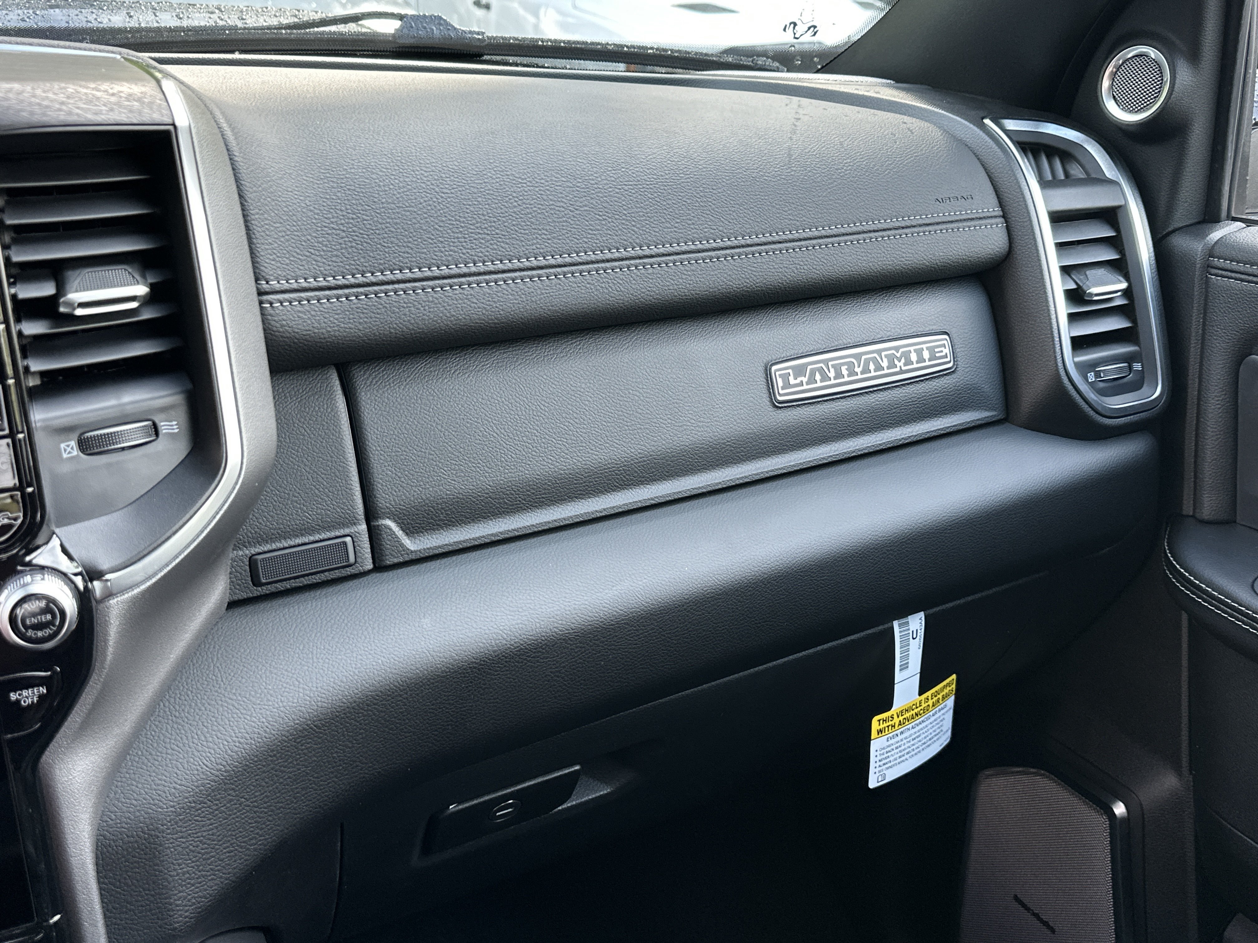 New 2027 RAM 2500 Laramie AWD/4WD image 5