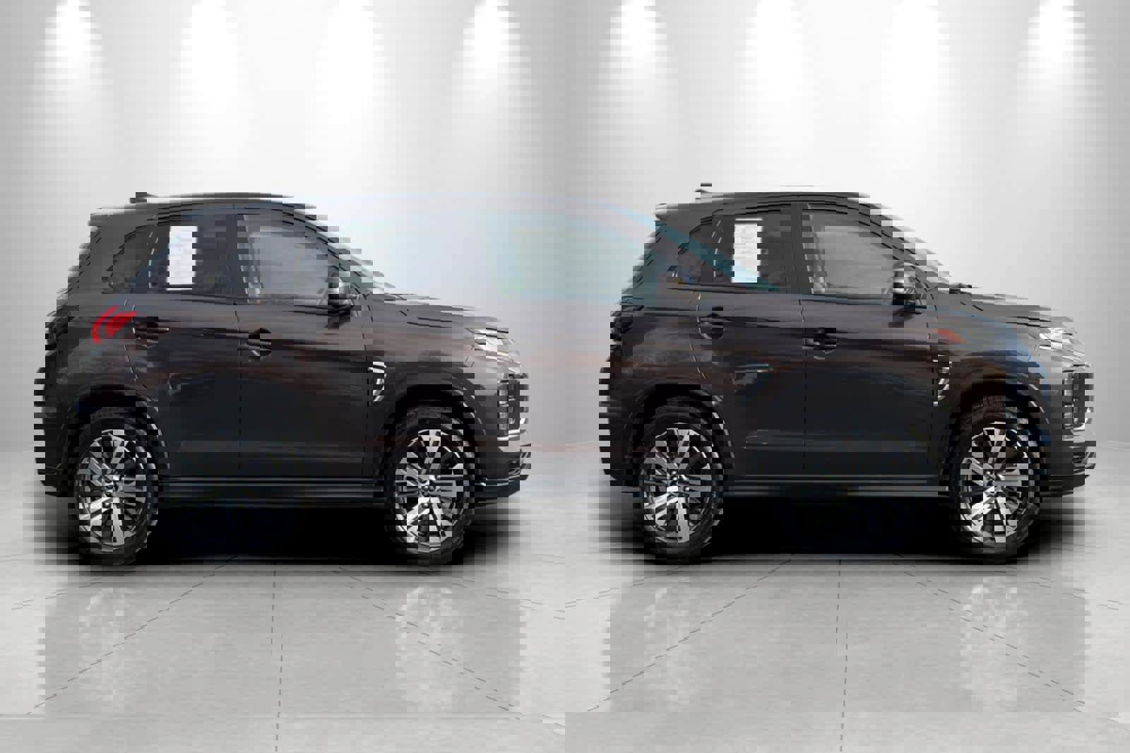 Used 2024 Mitsubishi Outlander Sport SE image 8