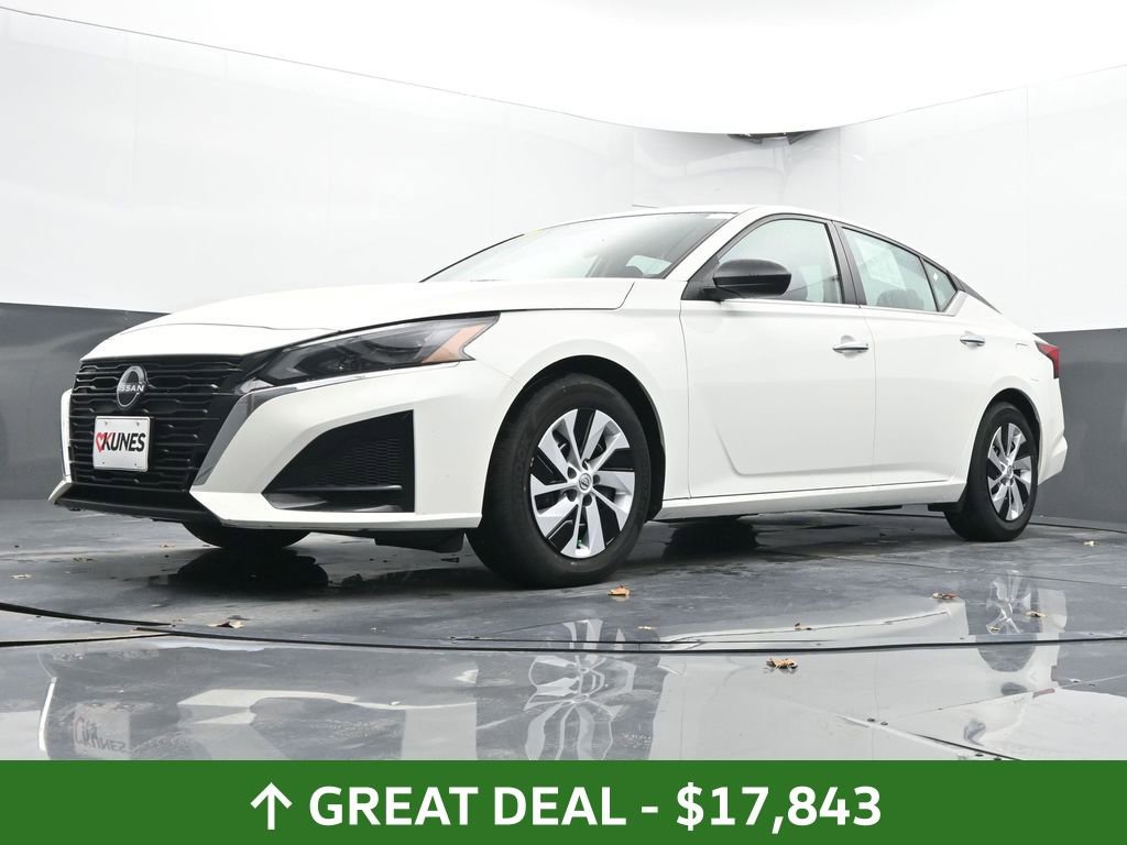 Used 2024 Nissan Altima 2.5 S FWD image 47