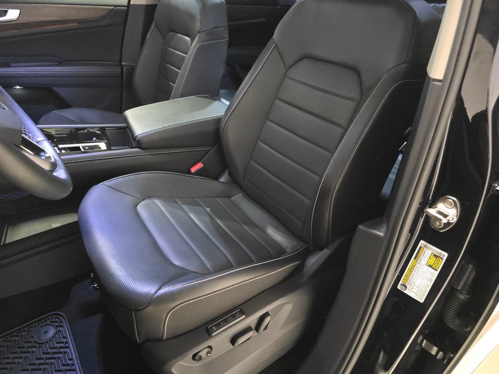 Used 2024 Volkswagen Atlas SEL AWD/4WD image 28