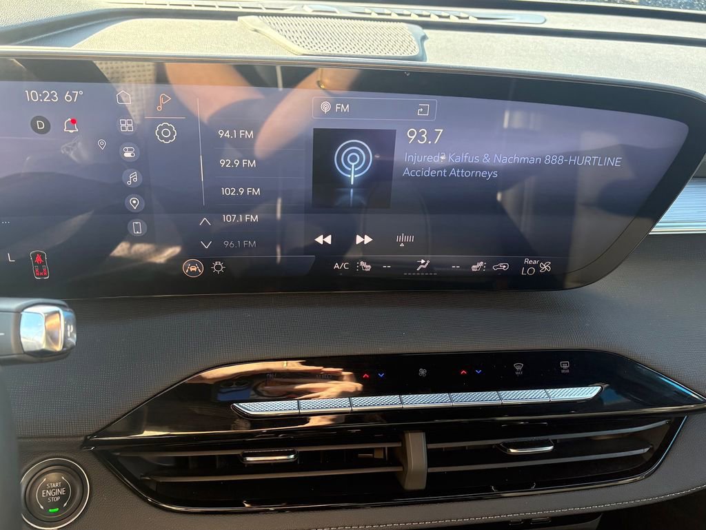 Used 2025 Buick Enclave Preferred image 6