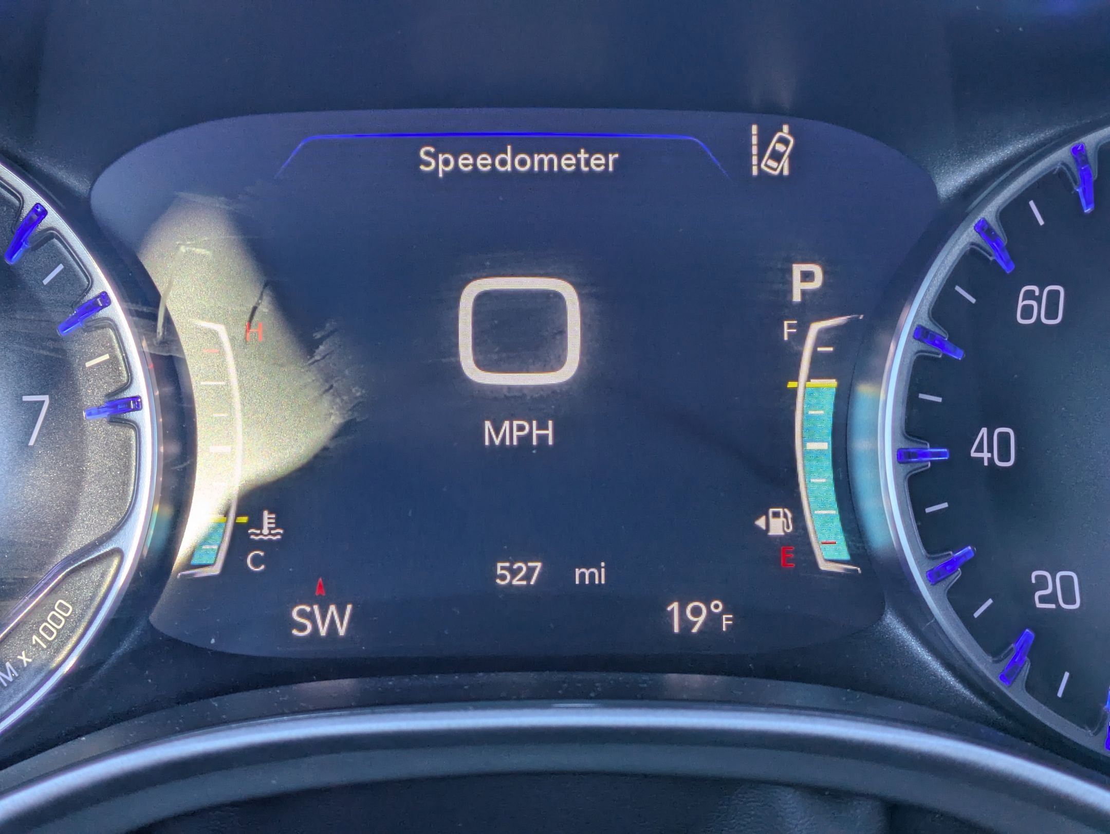 Used 2025 Chrysler Pacifica Select image 18