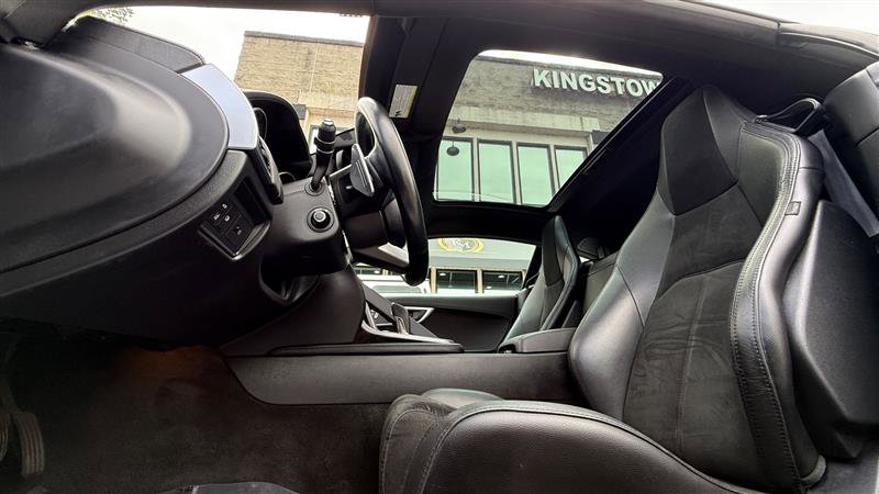 Used 2018 Jaguar F-TYPE Coupe image 11