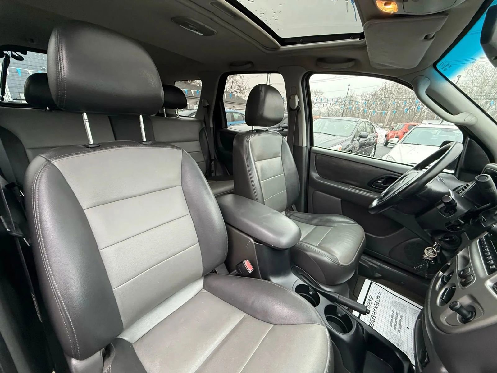 Used 2003 Ford Escape XLT image 43