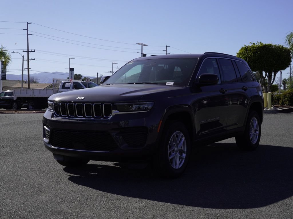 New 2026 Jeep Grand Cherokee Laredo X RWD image 8