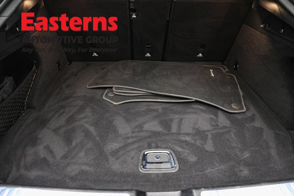 Used 2023 Mercedes-Benz GLC 300 4MATIC Coupe image 9