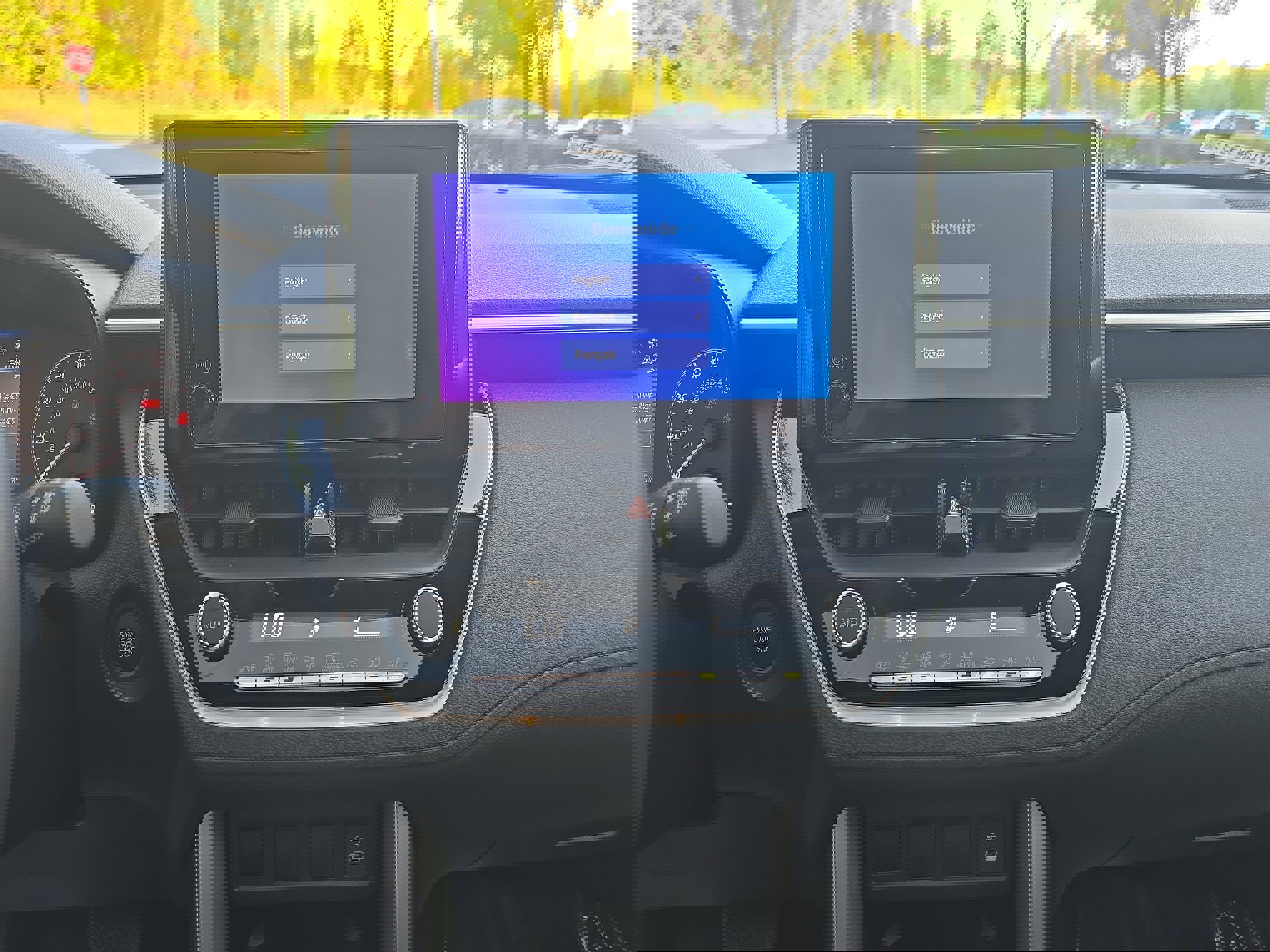 Used 2024 Toyota Corolla Cross LE w/ Moonroof Package image 19