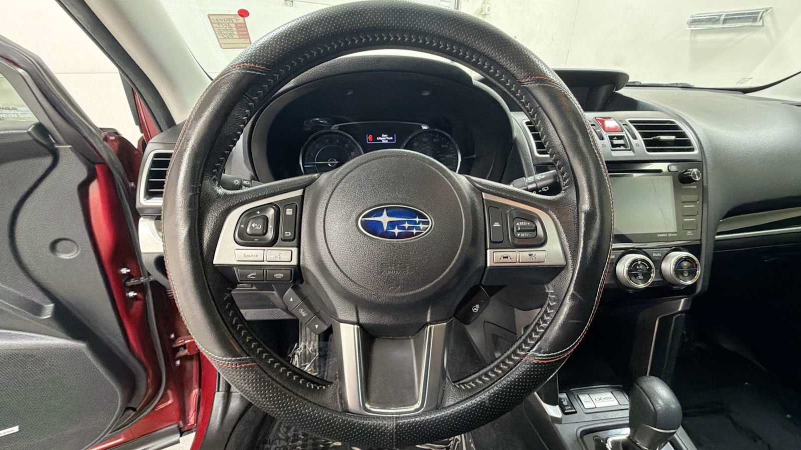 Used 2017 Subaru Forester 2.5i Touring AWD/4WD image 16