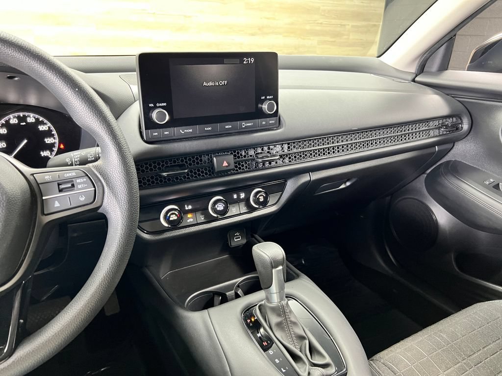 Used 2024 Honda HR-V LX image 10
