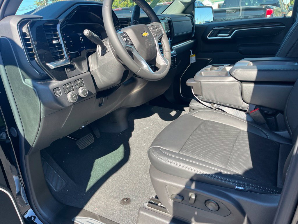 New 2026 Chevrolet Silverado 1500 LT AWD/4WD image 10