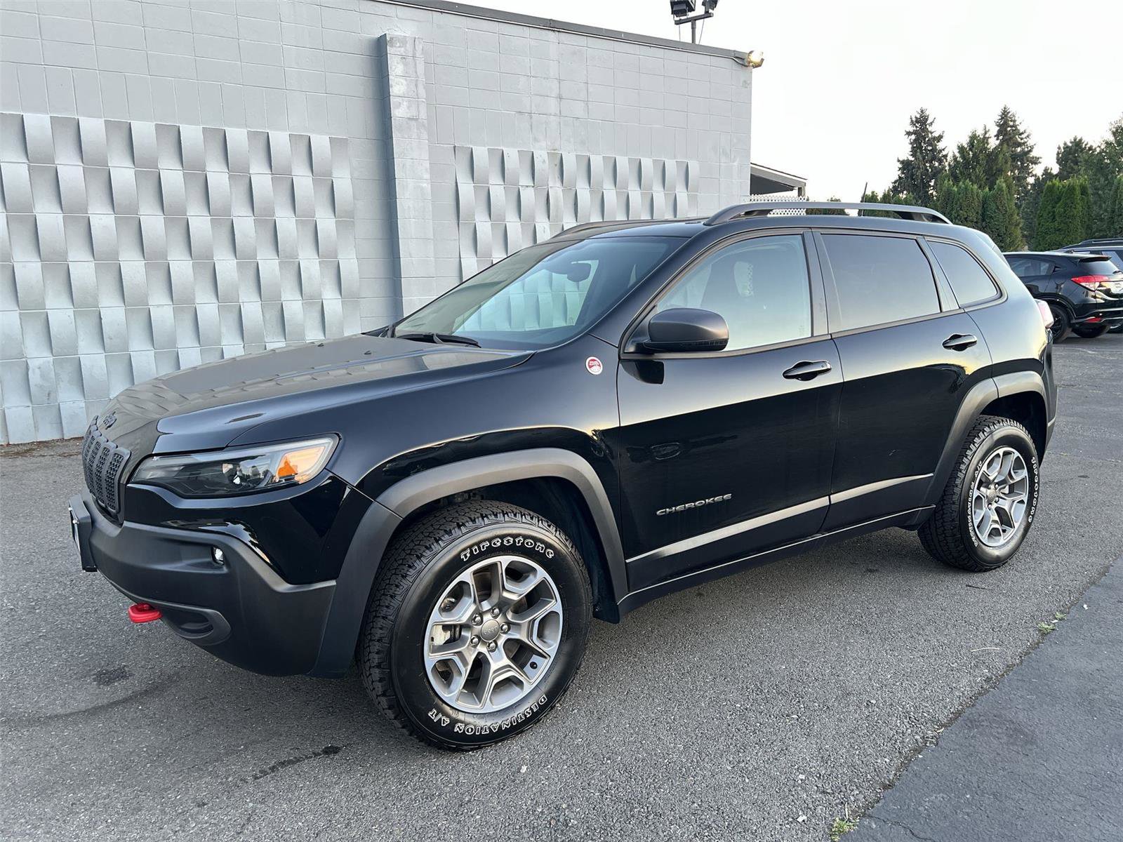 Used 2021 Jeep Cherokee Trailhawk w/ Trailer Tow Group image 1
