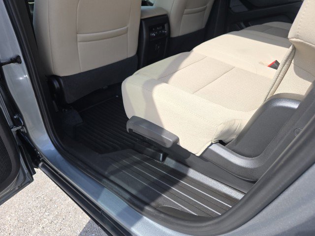 Used 2023 Chevrolet Traverse LS w/ Safety Package image 30