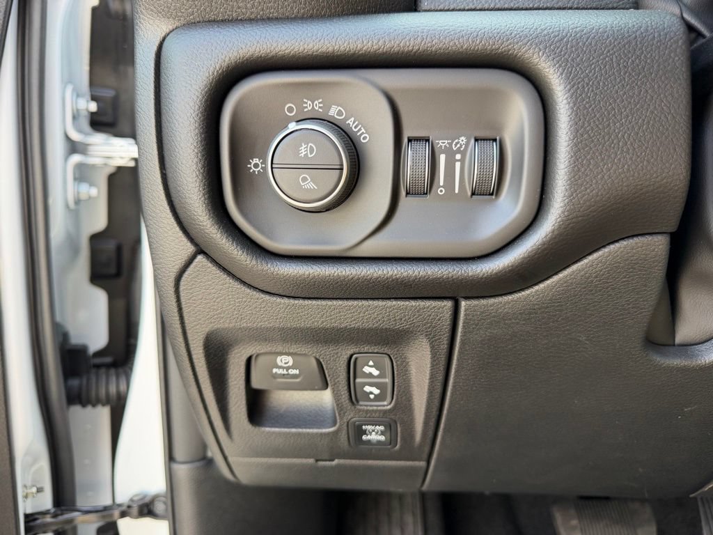 New 2026 RAM 1500 Big Horn AWD/4WD image 23