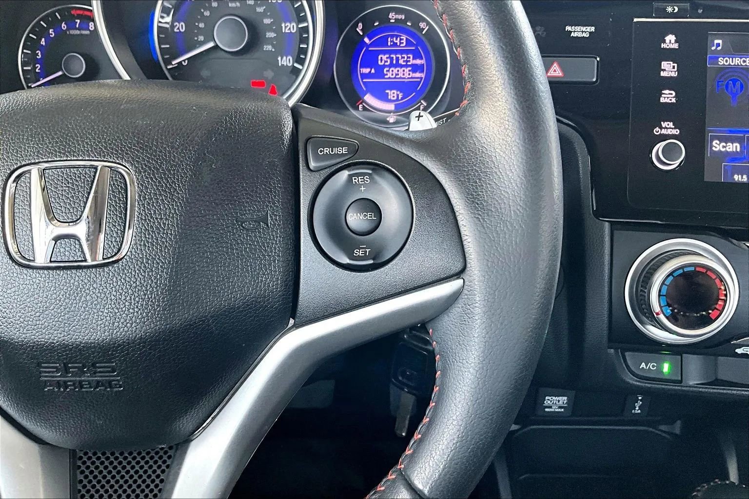 Used 2018 Honda Fit Sport image 11