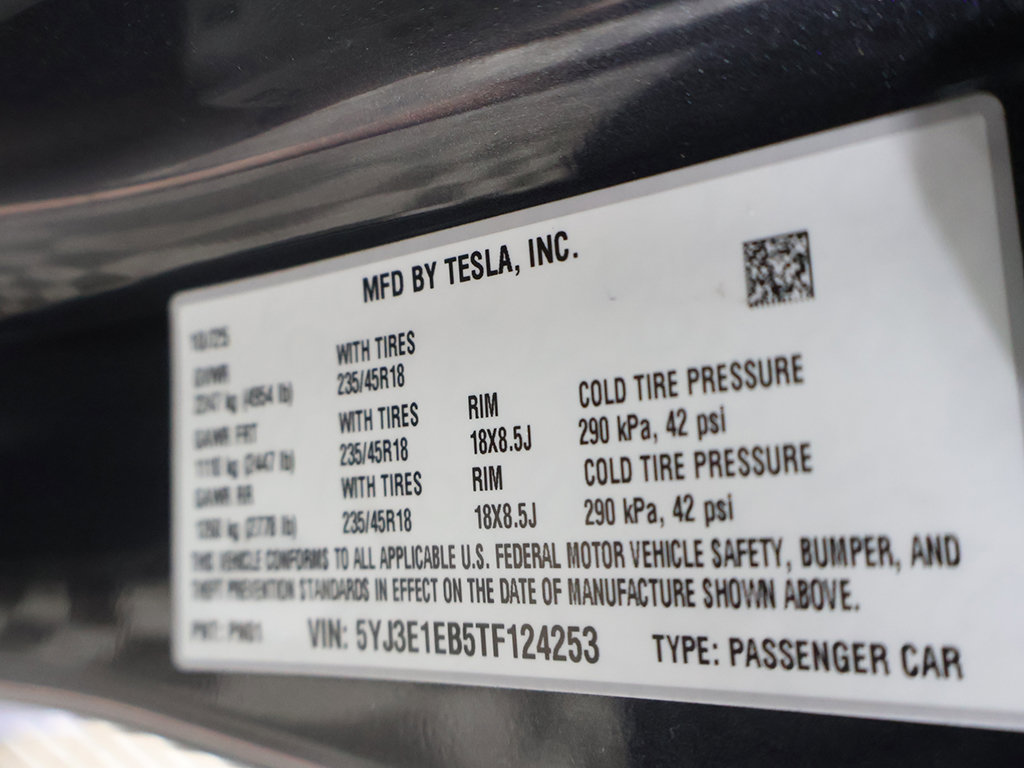 Used 2026 Tesla Model 3 AWD/4WD image 51