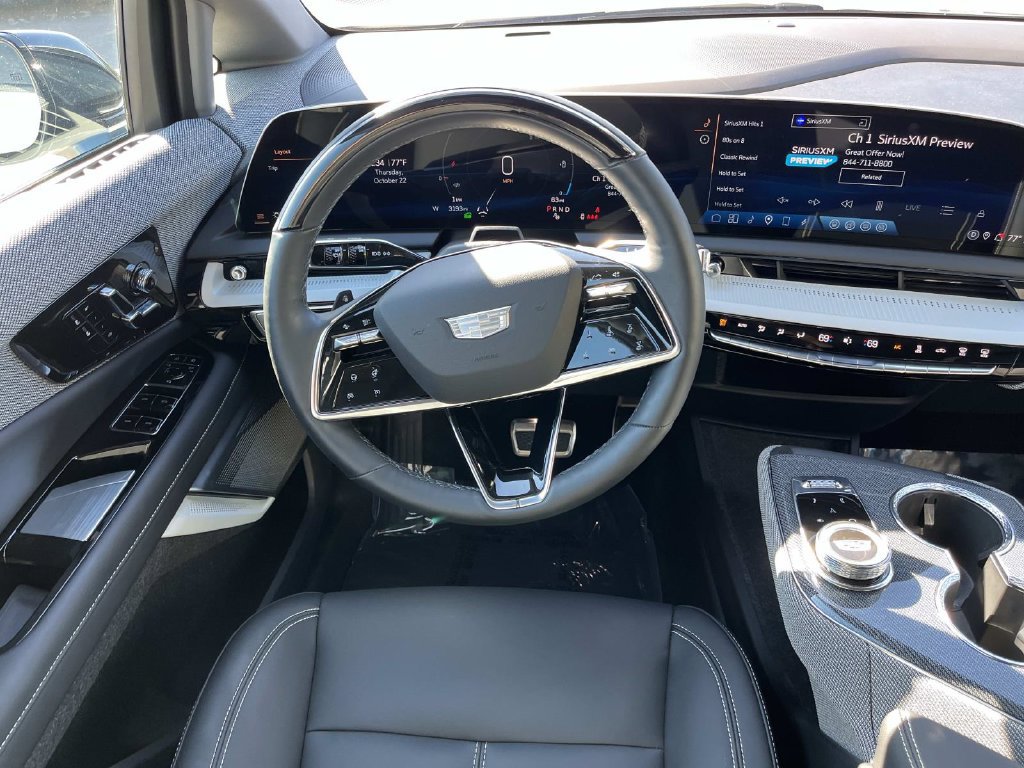 Used 2025 Cadillac Optiq Sport 1 AWD/4WD image 14
