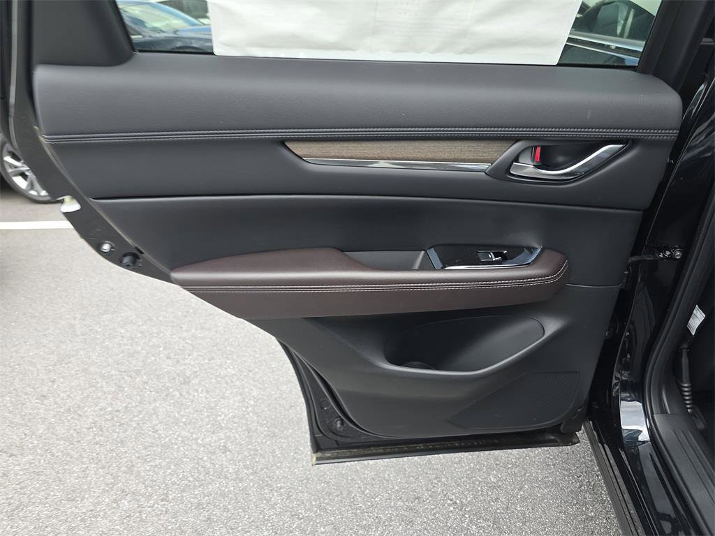 New 2025 MAZDA CX-5 Signature image 15