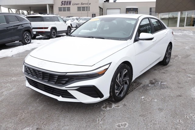 Certified 2024 Hyundai Elantra SEL w/ Convenience Package image 10