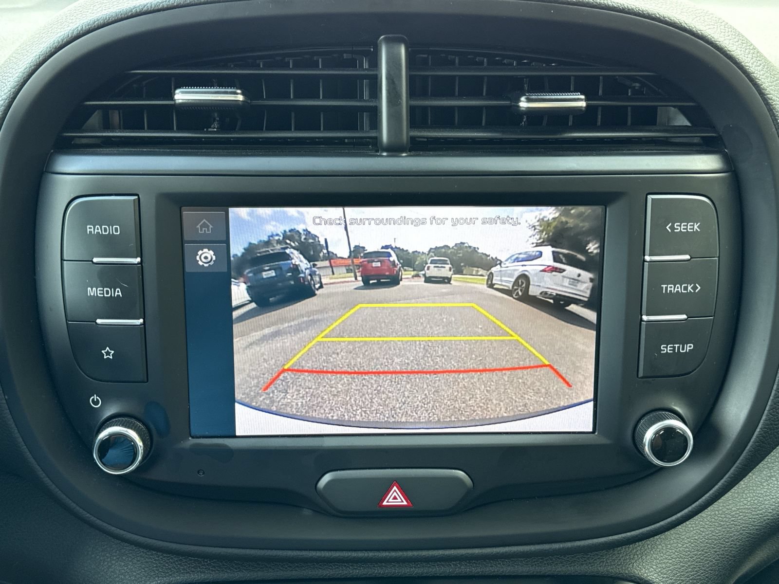 Used 2025 Kia Soul LX w/ LX Technology Package FWD image 21