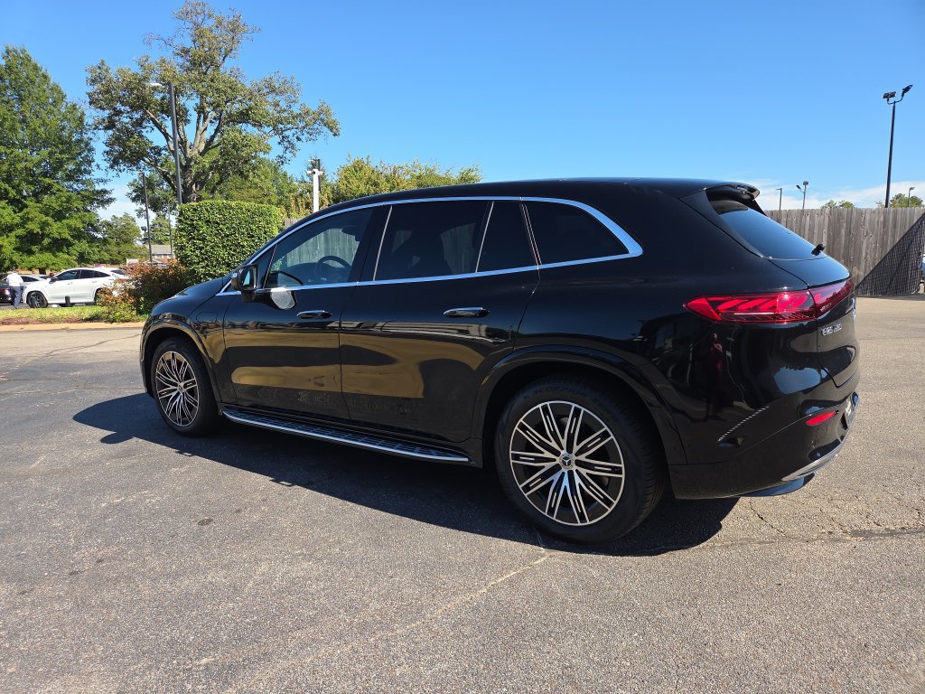 Certified 2023 Mercedes-Benz EQS 580 4MATIC SUV image 3