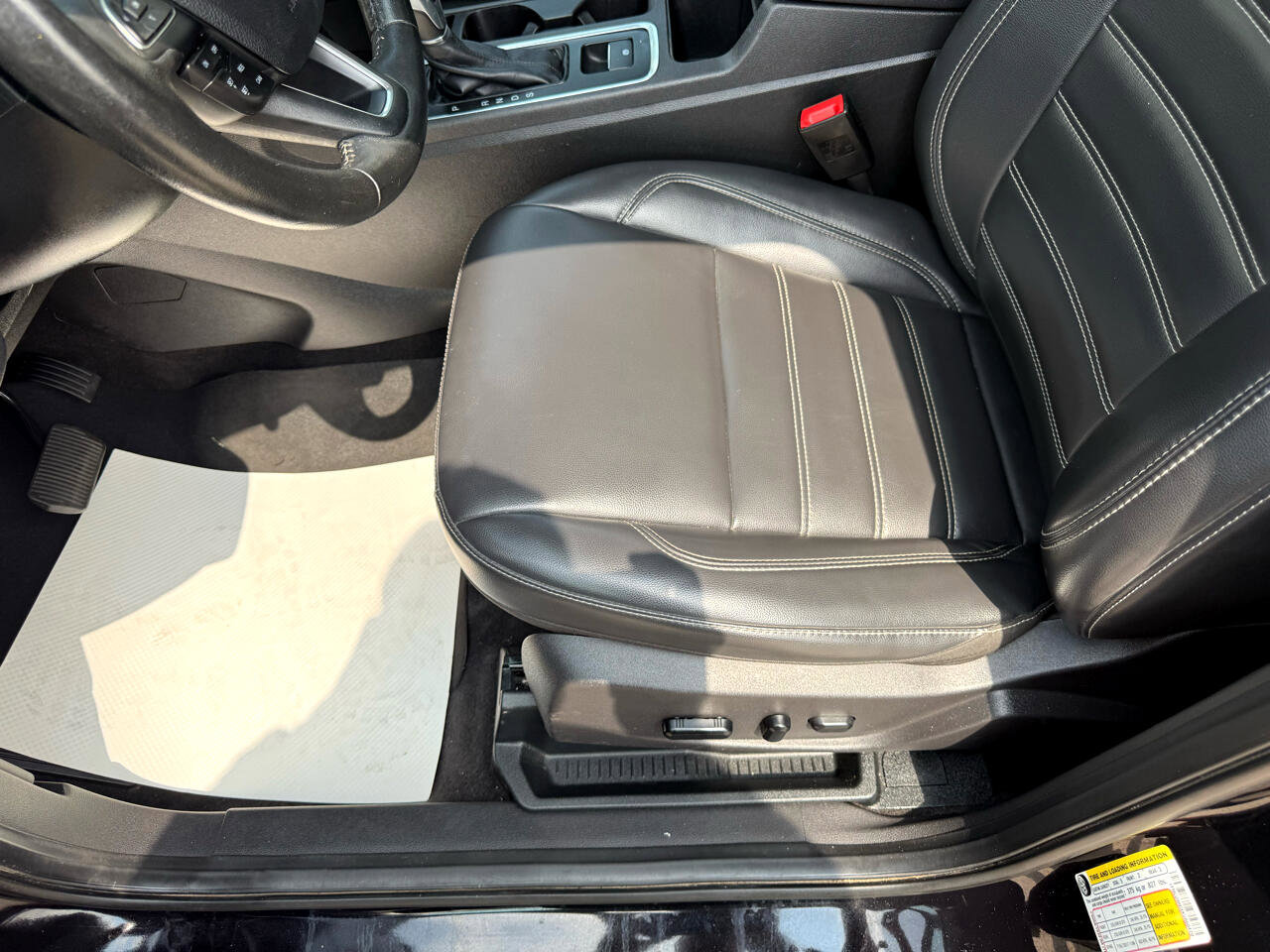 Used 2019 Ford Escape SEL image 26