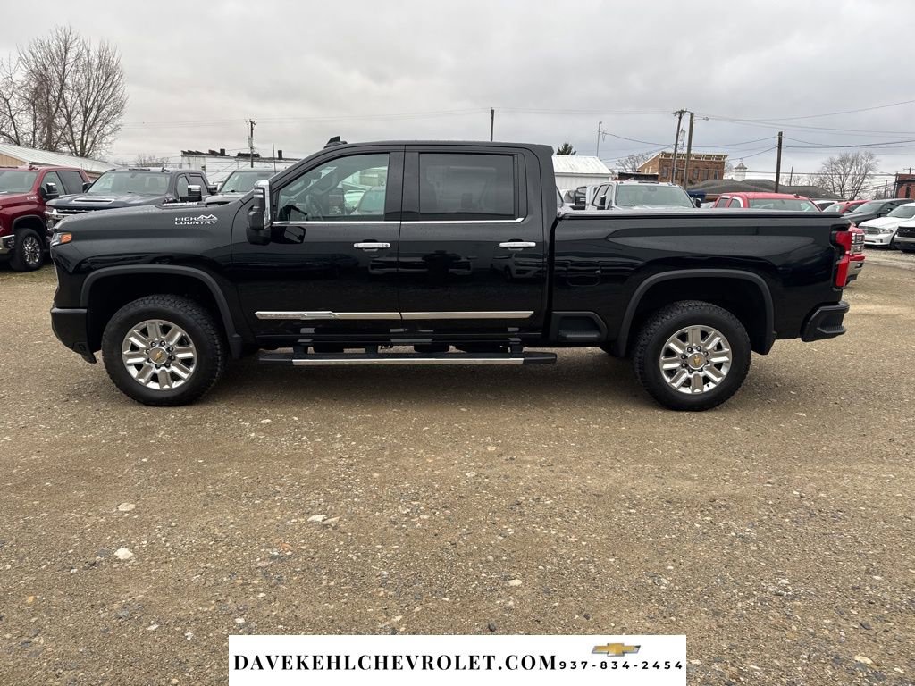 Used 2025 Chevrolet Silverado 2500 High Country w/ High Country Premium Package image 2