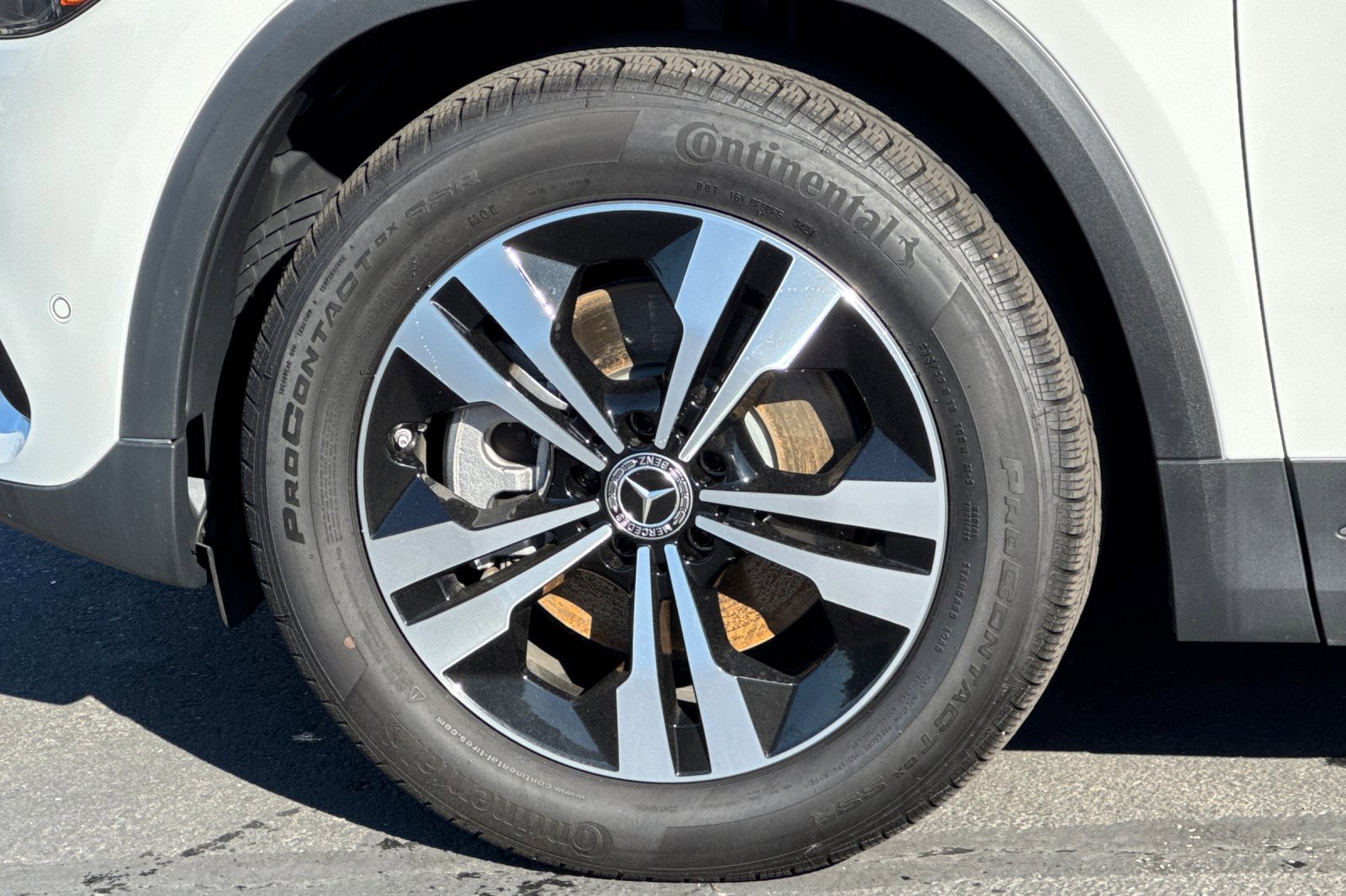 Certified 2025 Mercedes-Benz GLA 250 4MATIC image 26