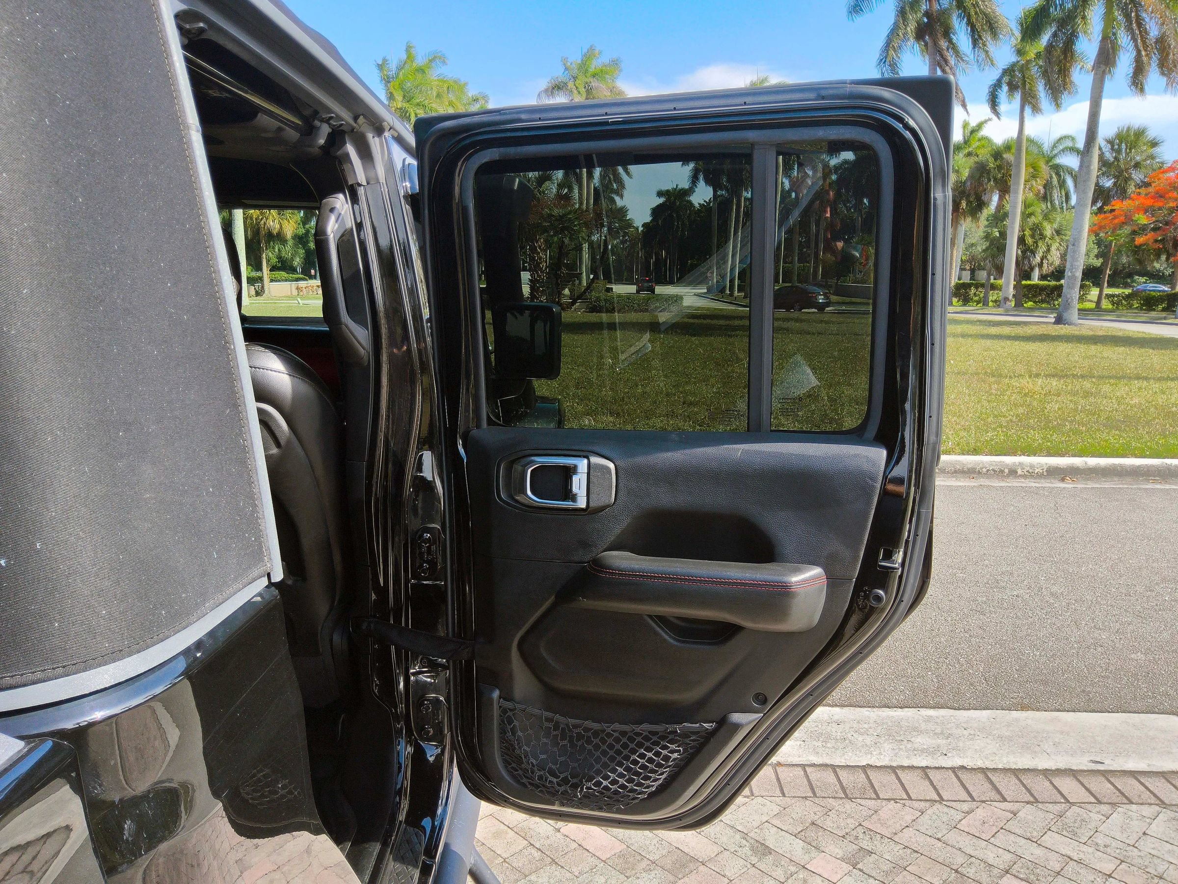 Used 2020 Jeep Gladiator Rubicon AWD/4WD image 29