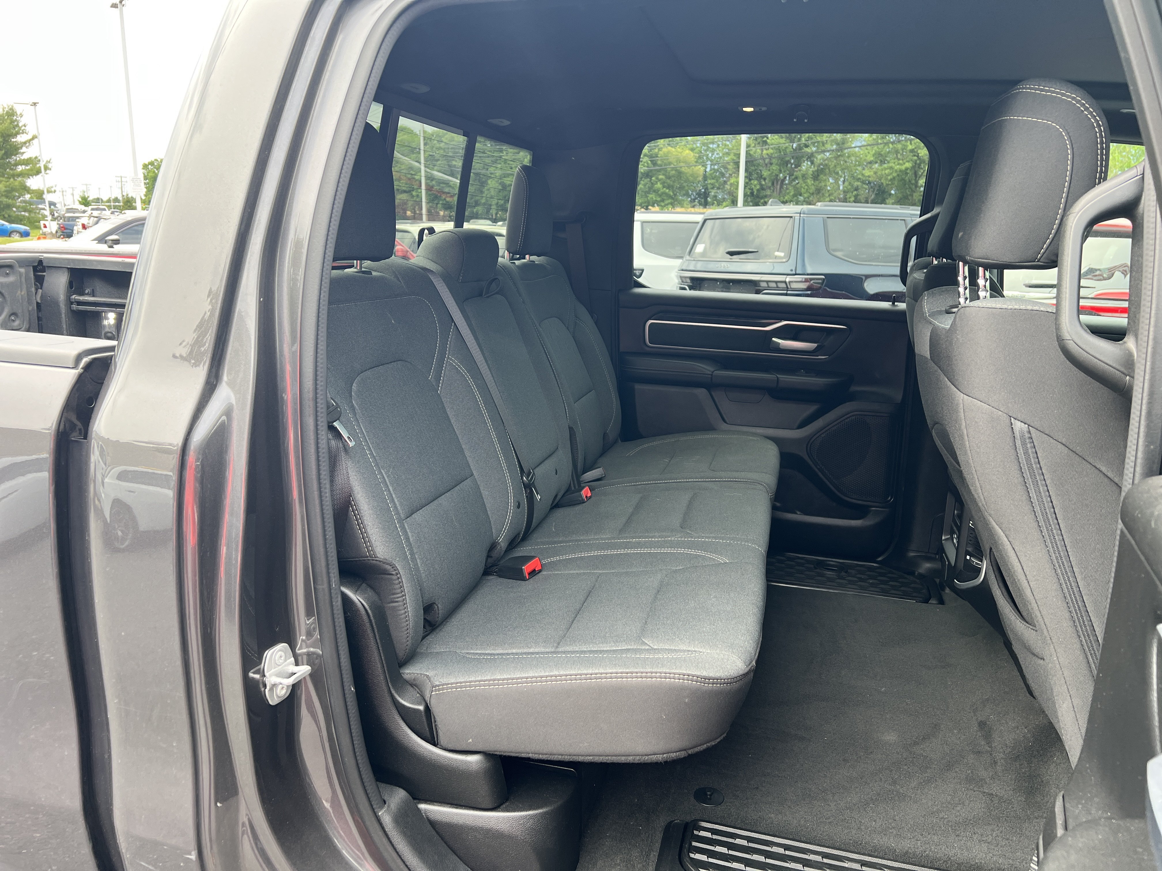 Used 2022 RAM 1500 Big Horn AWD/4WD image 22