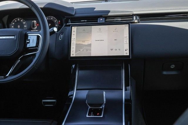 New 2026 Land Rover Range Rover Velar Dynamic SE image 15